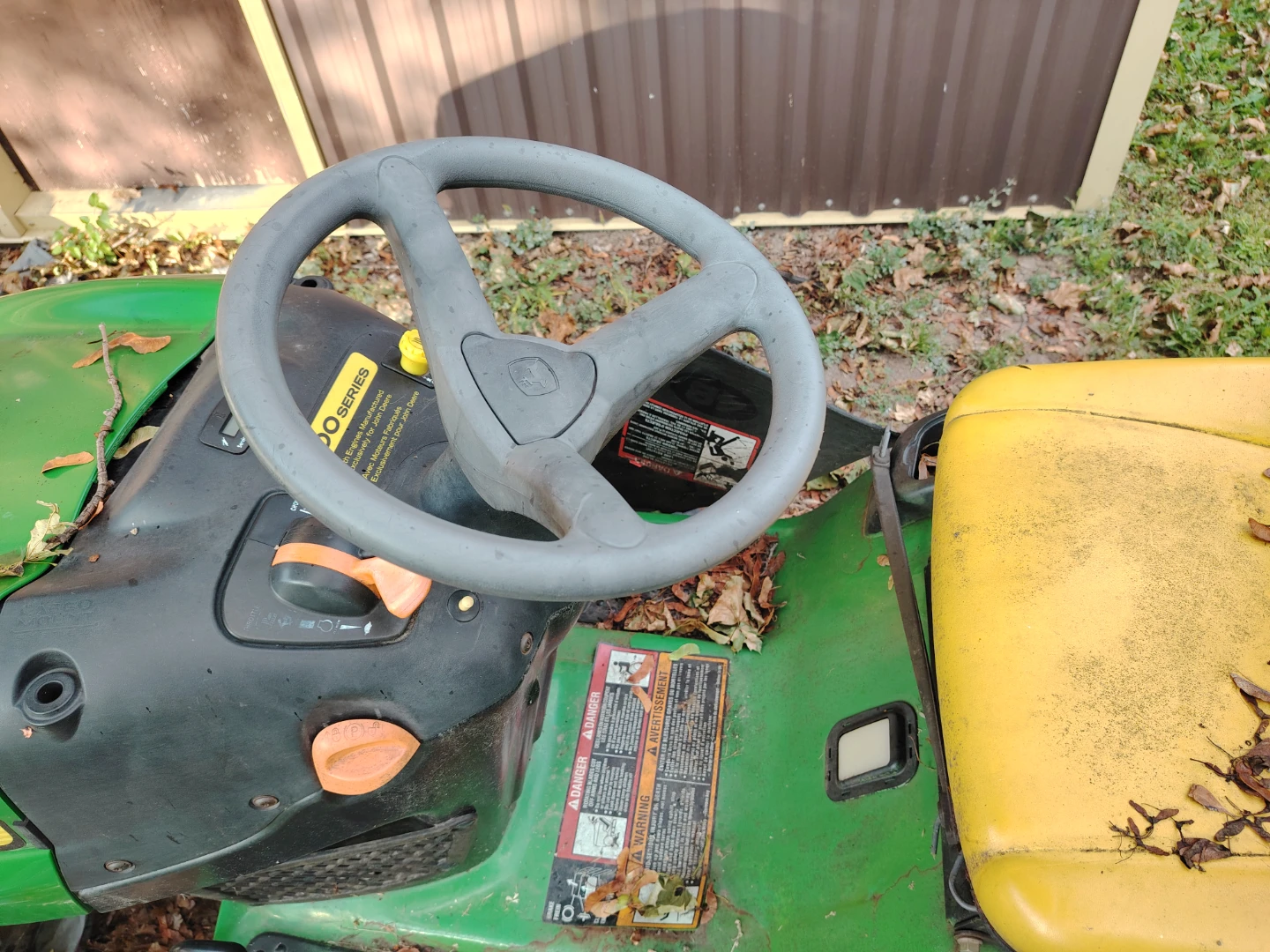 John Deere LA145 Riding Lawn Mower - photo 5