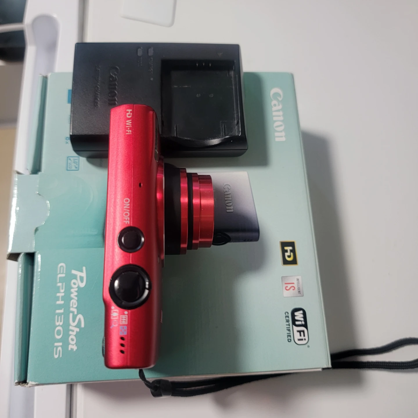 Canon PowerShot ELPH 130 IS Red Digital Camera with Charger - photo 3