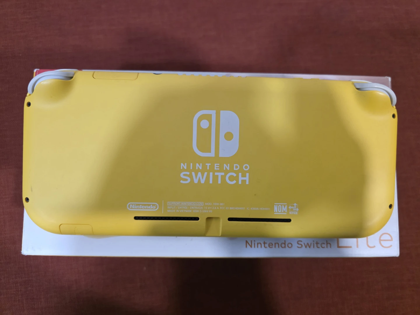 Yellow Nintendo Switch Lite - photo 2