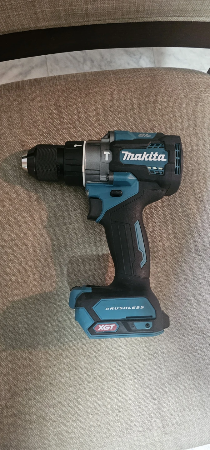 Makita 40v hammer drill - photo 2