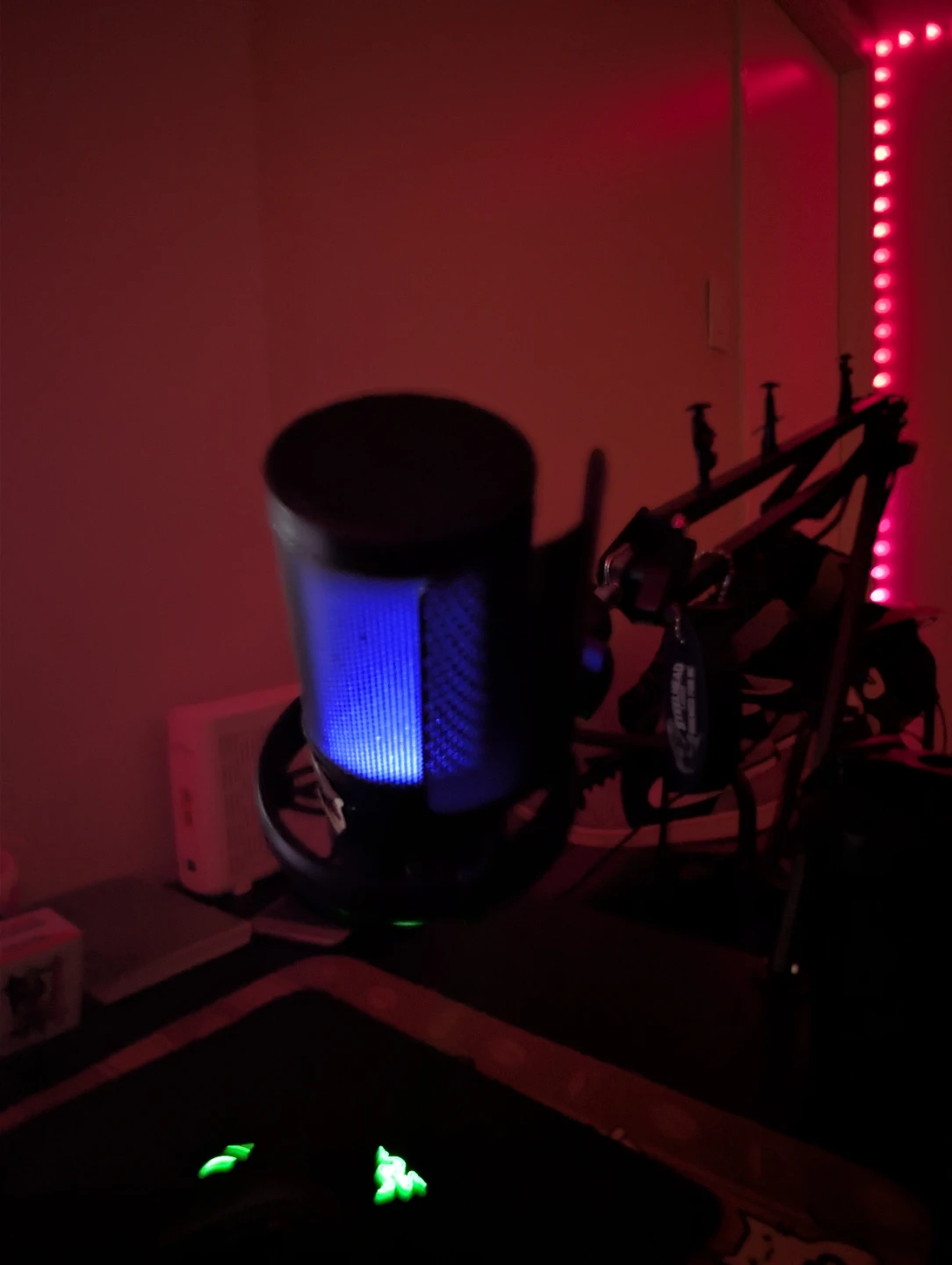 ME6S USB RGB Microphone with Boom Arm