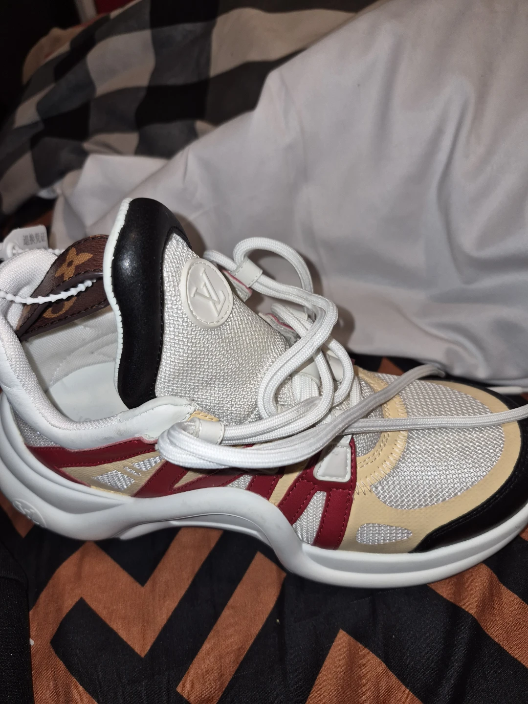 Louis Vuitton Sneakers - photo 2