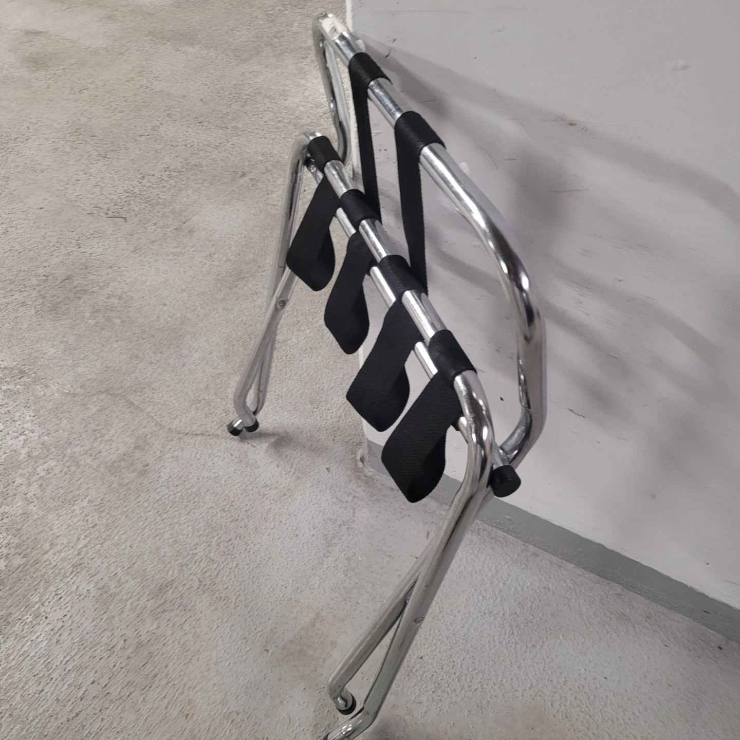 QUALITY Chrome Luggage Rack - photo 2