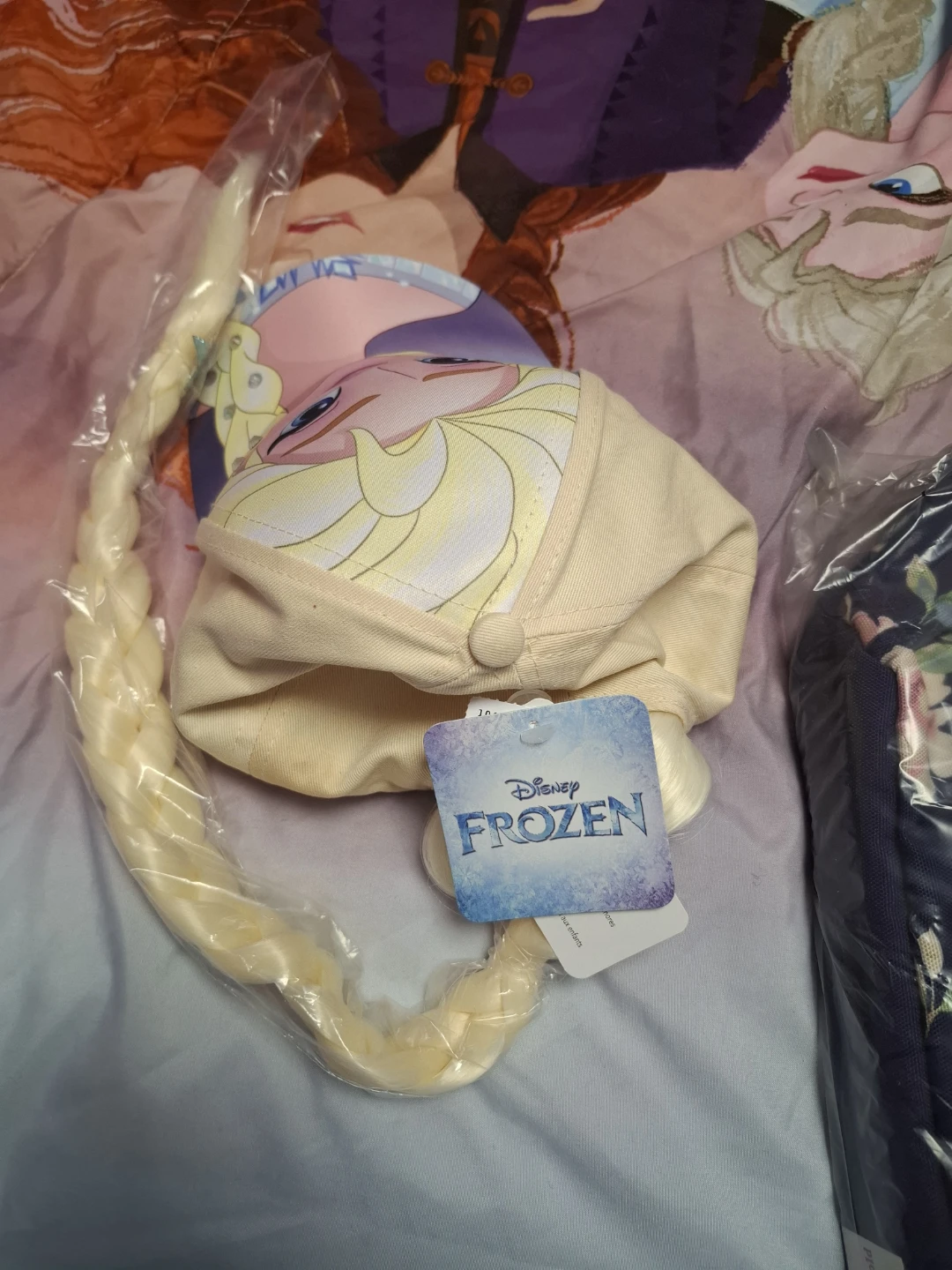 Disney Frozen Elsa Cap with Braided Wig - photo 2