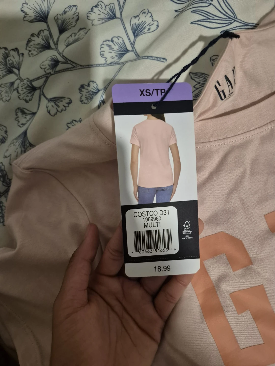 Brand new gap  t shirt - photo 2