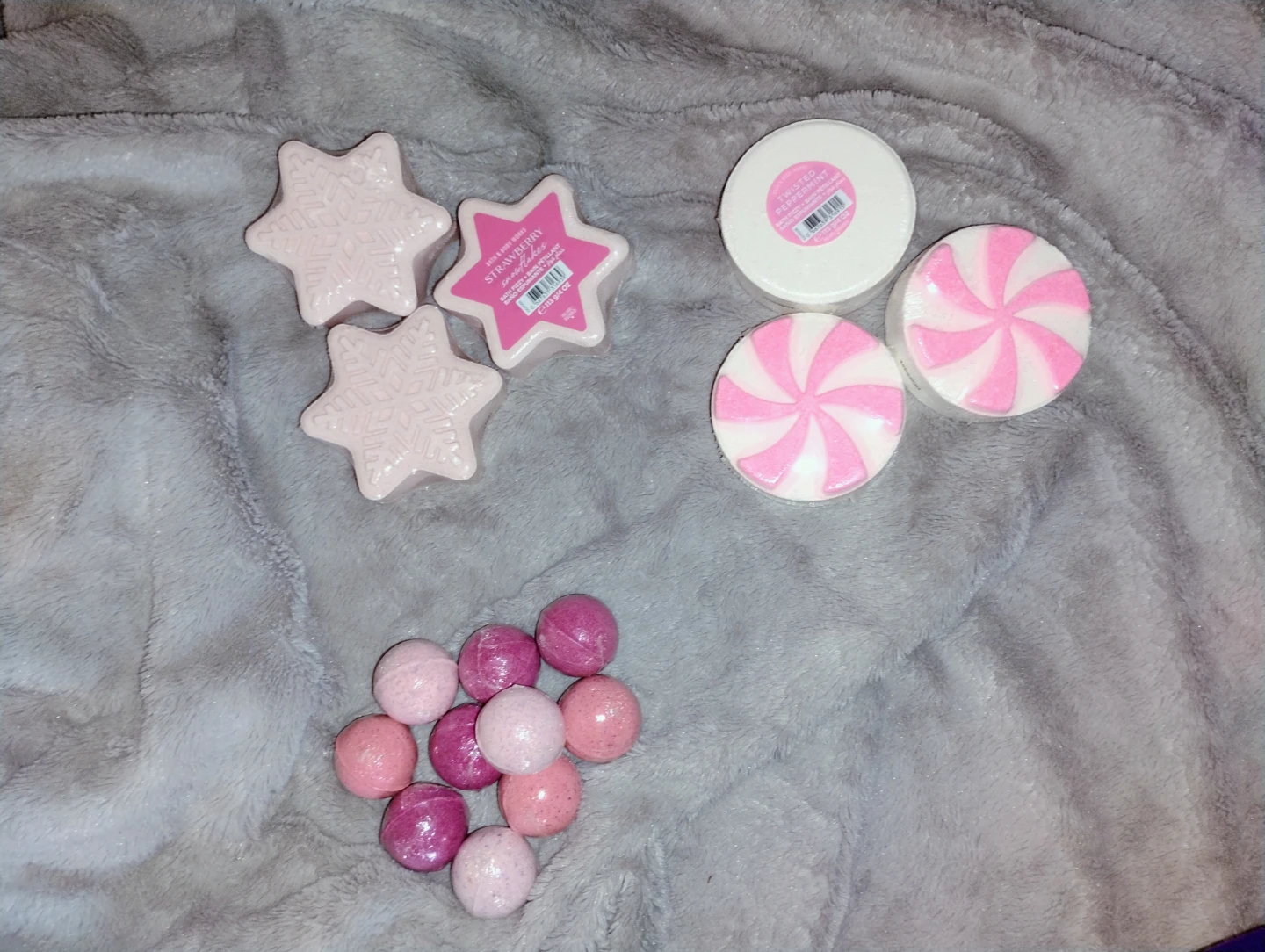 Bath & Body Works Holiday Bath Bombs