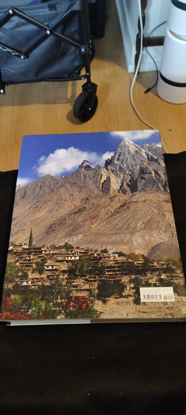 Mountains: Masterworks of the Living Earth Hardcover Book - photo 2