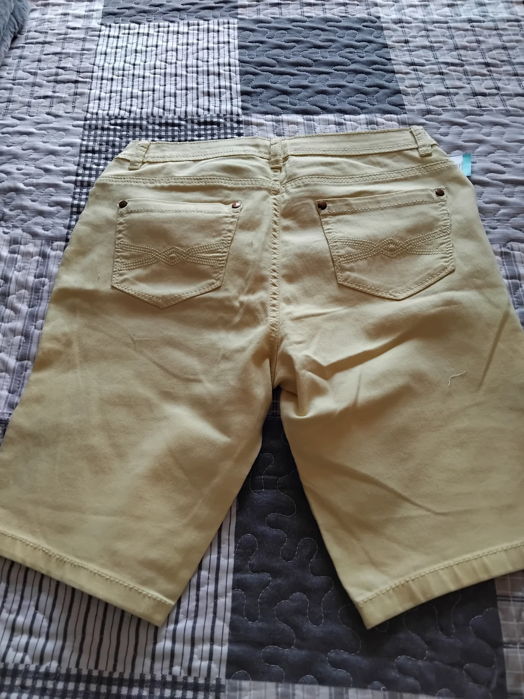 Suko Jeans Women's Size 10 Yellow Bermuda Shorts - photo 2