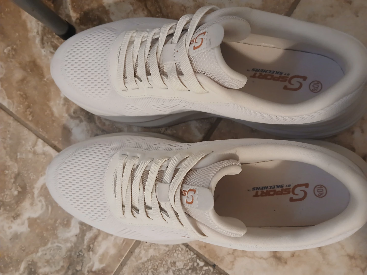 White Skechers Sport Shoes - photo 3