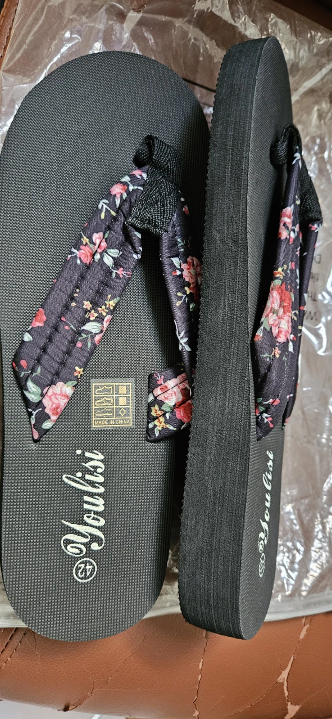 Yiouli Floral Flip Flops Size 42 - photo 4