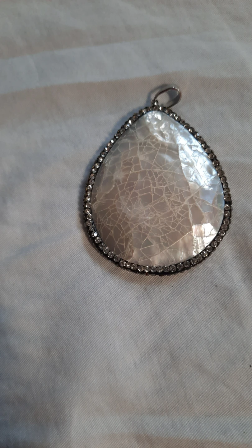 MOP Pendant with Crystals - photo 2