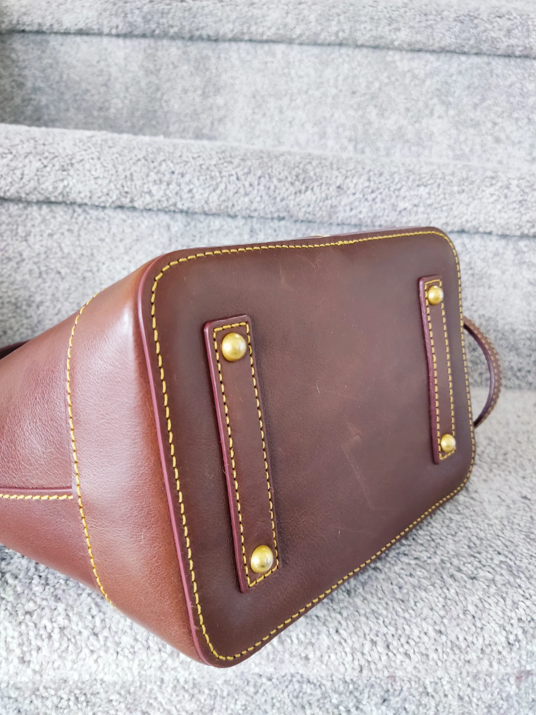 Dooney & Bourke Brown Leather Bucket Bag - photo 4