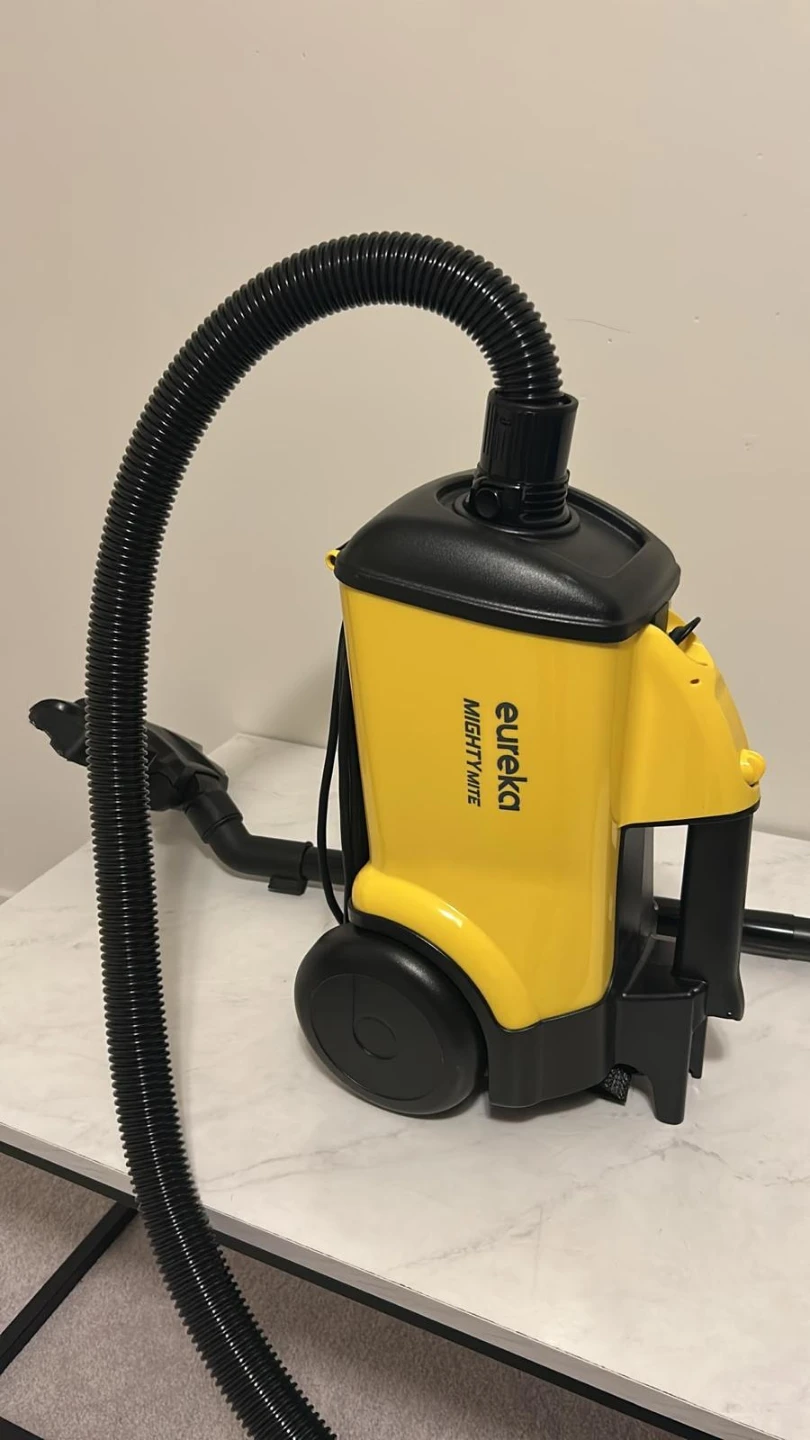 Eureka Mighty Mite Canister Vacuum Cleaner w/ 12 filter bags