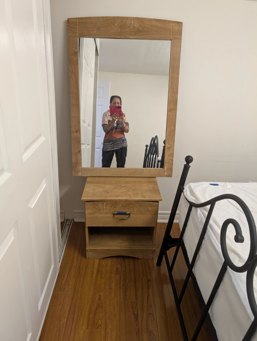 2Wooden Nightstand with Drawer and mirror  all $70