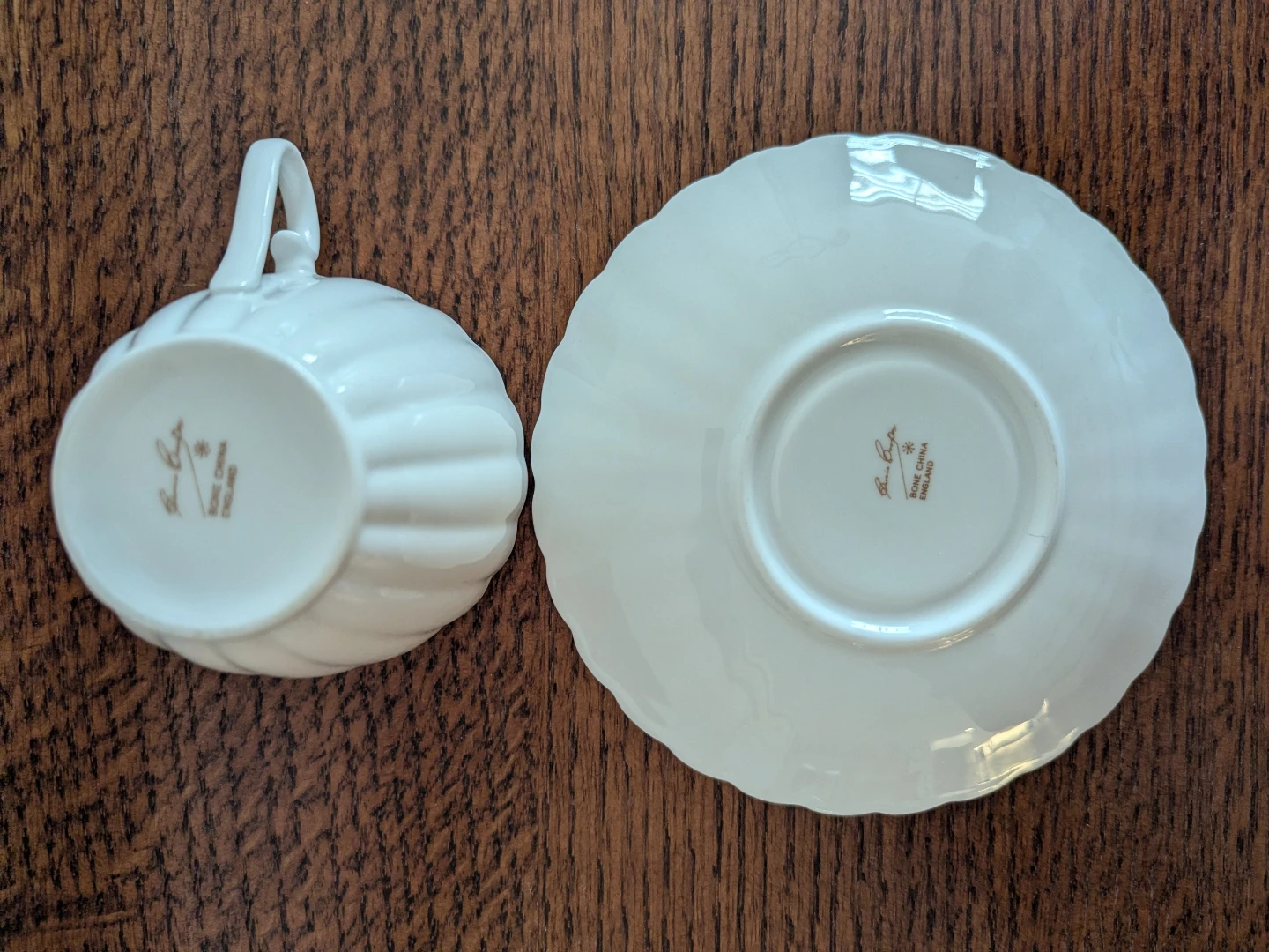 Bone China Fluted Teacup and Saucer - photo 2