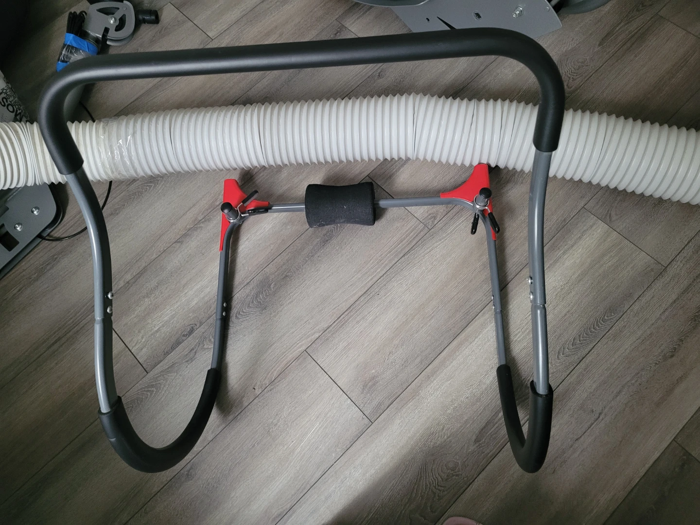 Abdominal Exercise Roller - photo 2