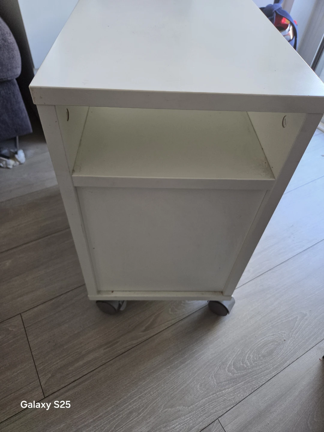 White rolling storage cabinet - photo 5