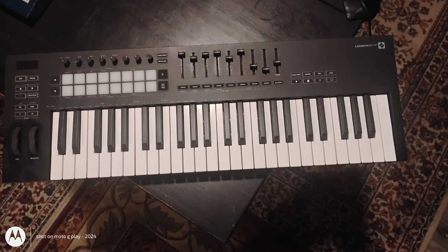Novation Launchkey 49 MK3 MIDI Keyboard Controller - photo 2