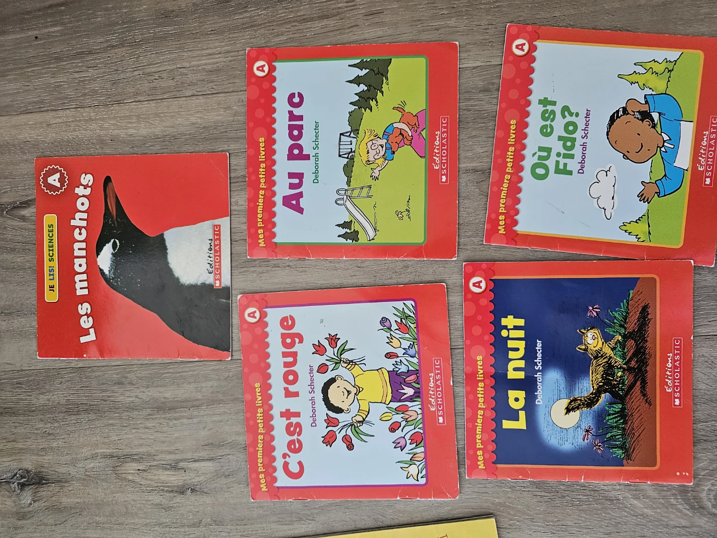 Scholastic Mes Premiers Petits Livres French Children's Books - photo 2