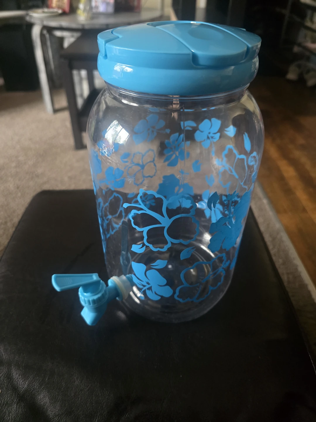 Acrylic Beverage Dispenser, 4.54 L