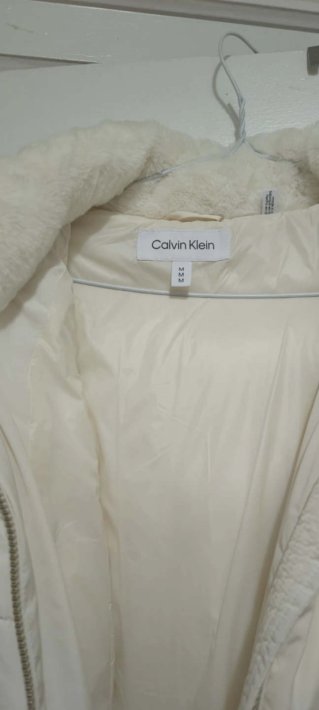 Calvin Klein Cream Puffer Coat - photo 3