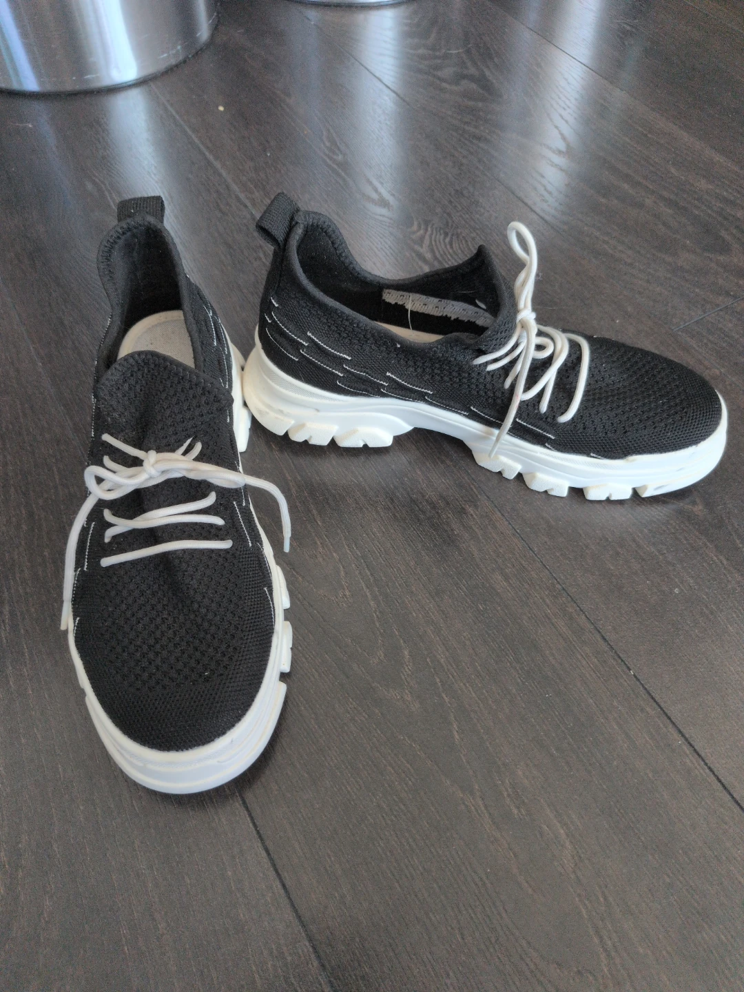 Bernie Mev. New York Black Knit Sneakers