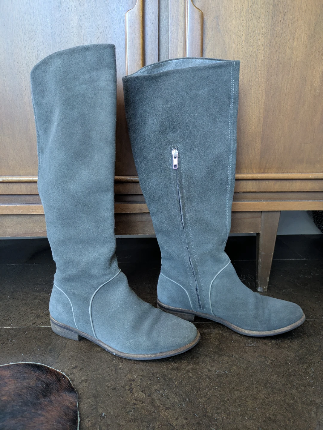 UGG "Daley" Tall Suede Riding Boots (Grey) 8.5