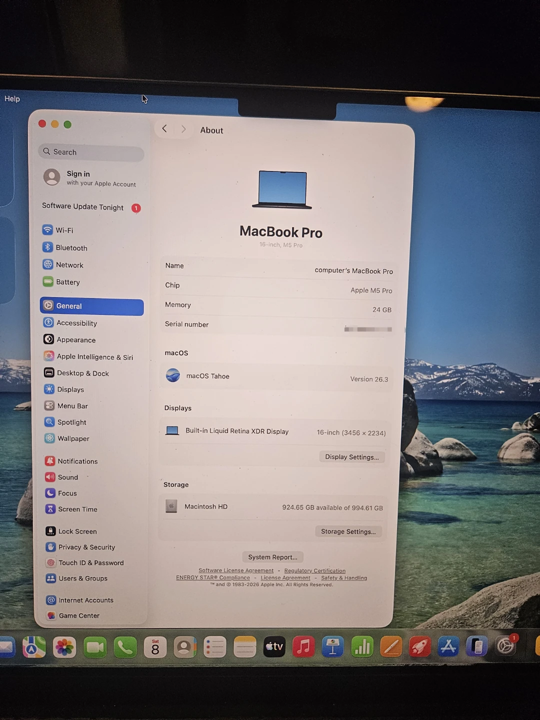 Apple macbook 16, pro m5,  24GB ram, 1tb drive. Opened but new - photo 3