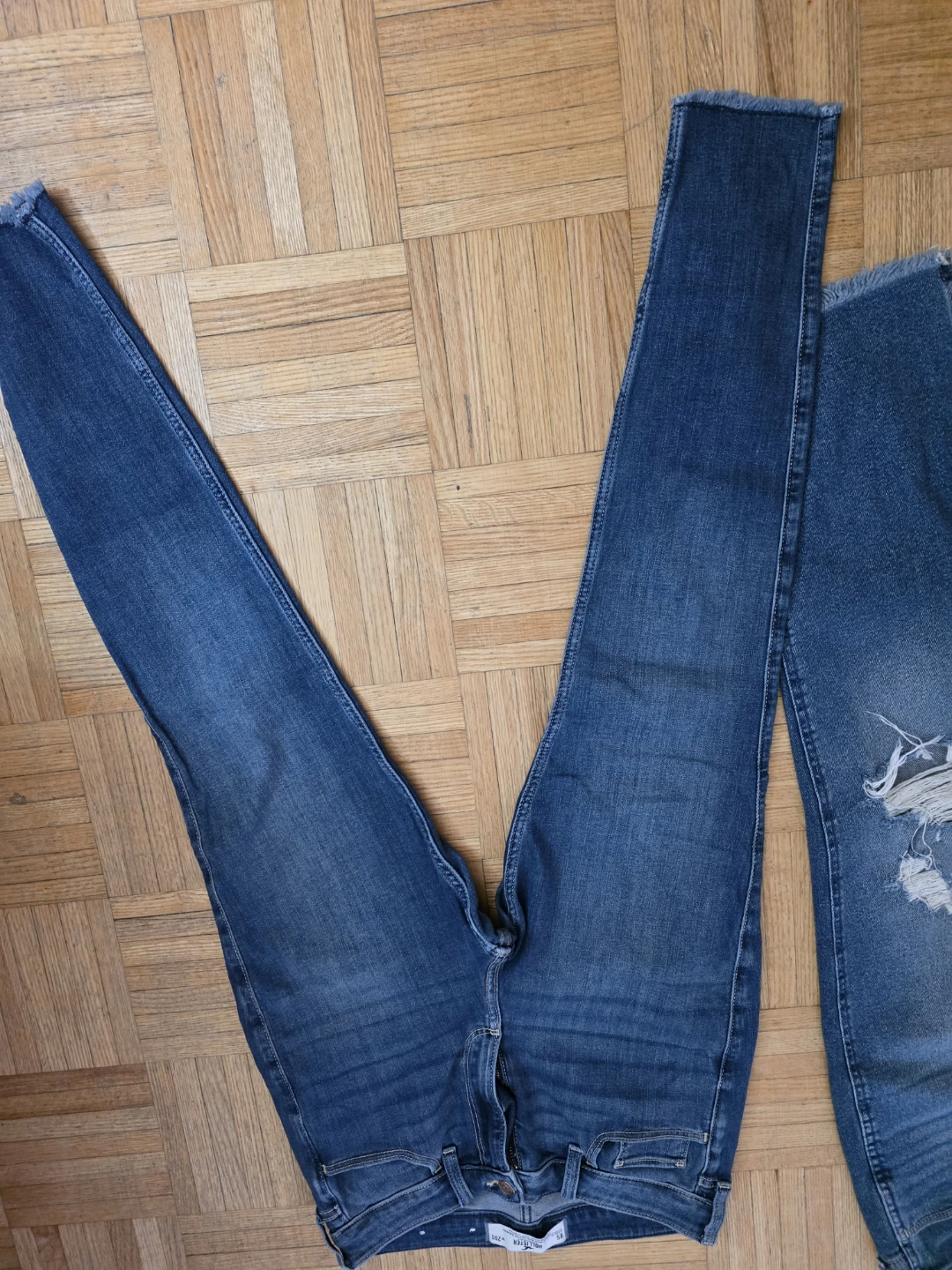 Womens Hollister Jeans Size 29 - photo 3