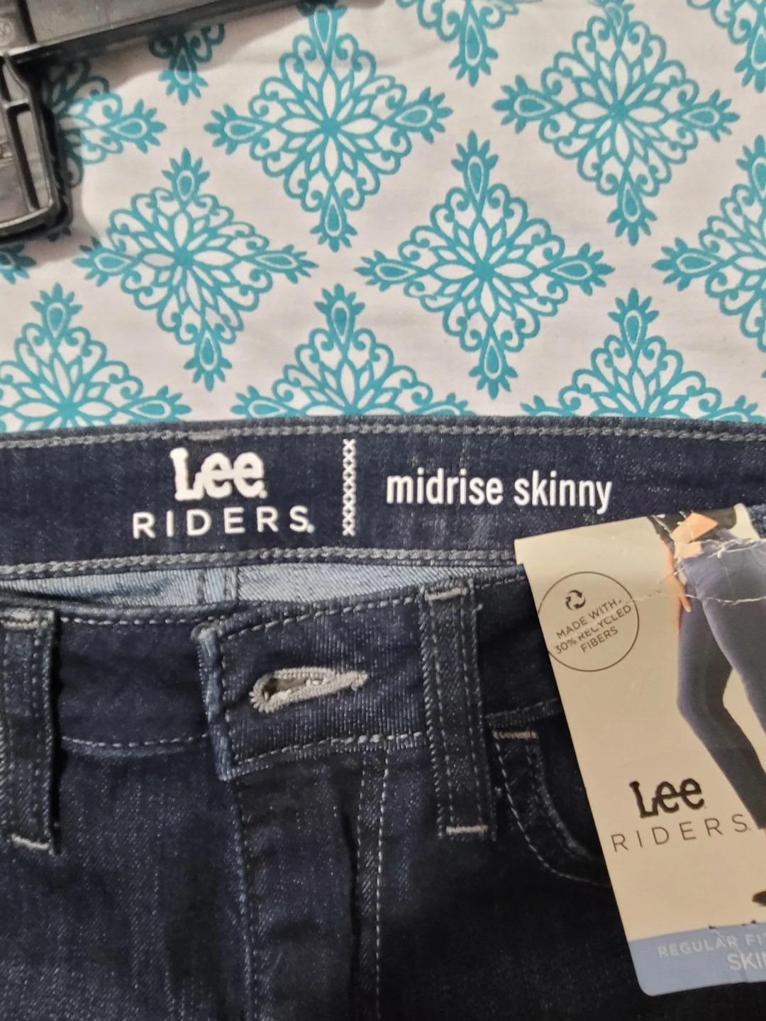 Lee Riders Midrise Skinny Jeans Women's Size 8 Medium - photo 3