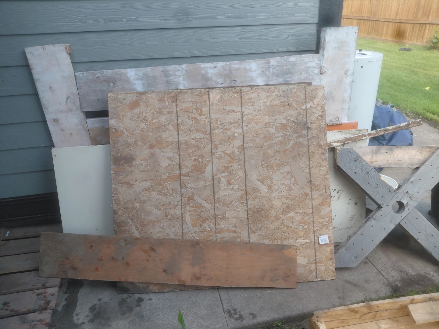 Assorted Lumber and Wood Panels - photo 3