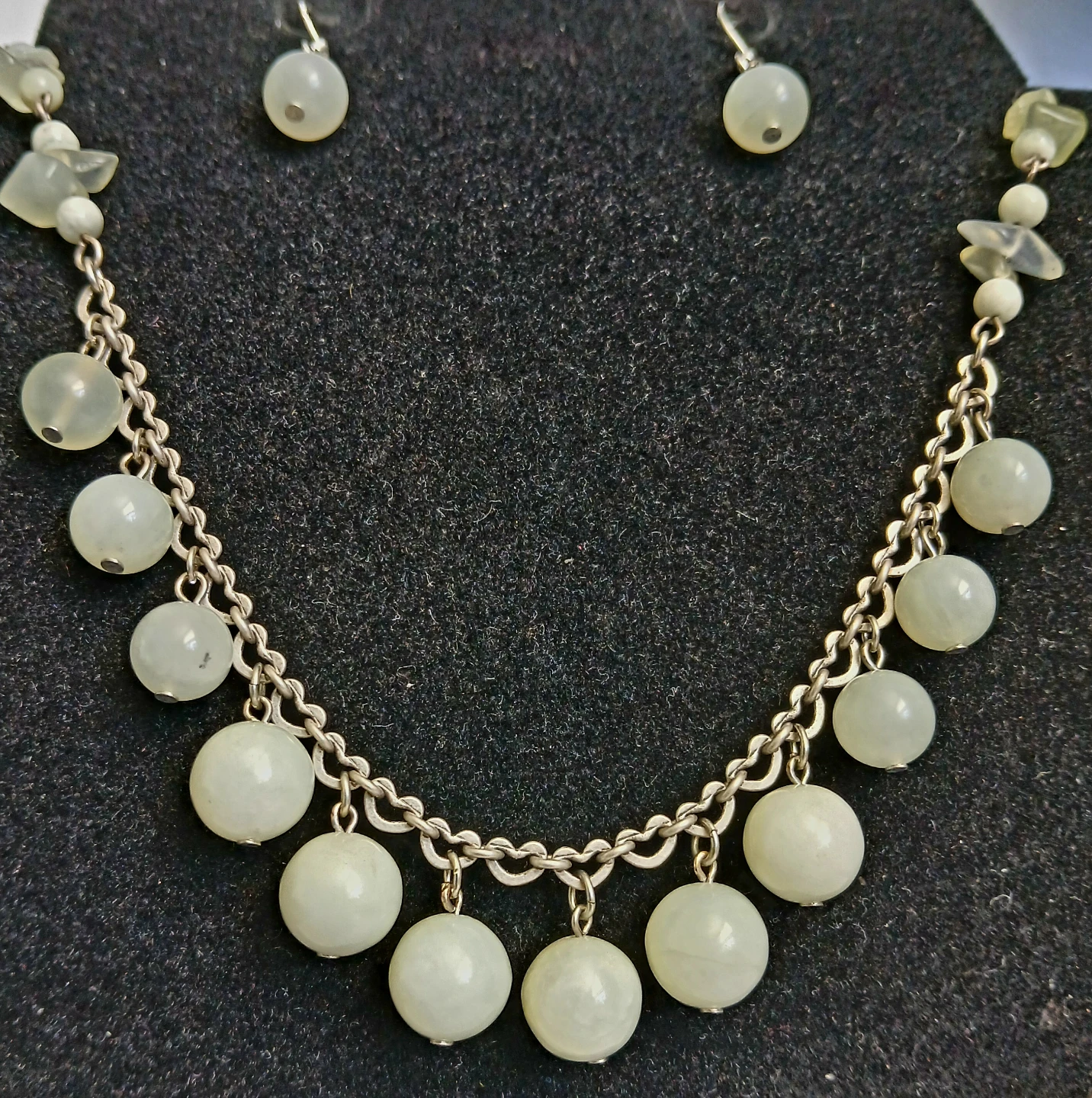 NEW JADE Necklace and Earring Set
