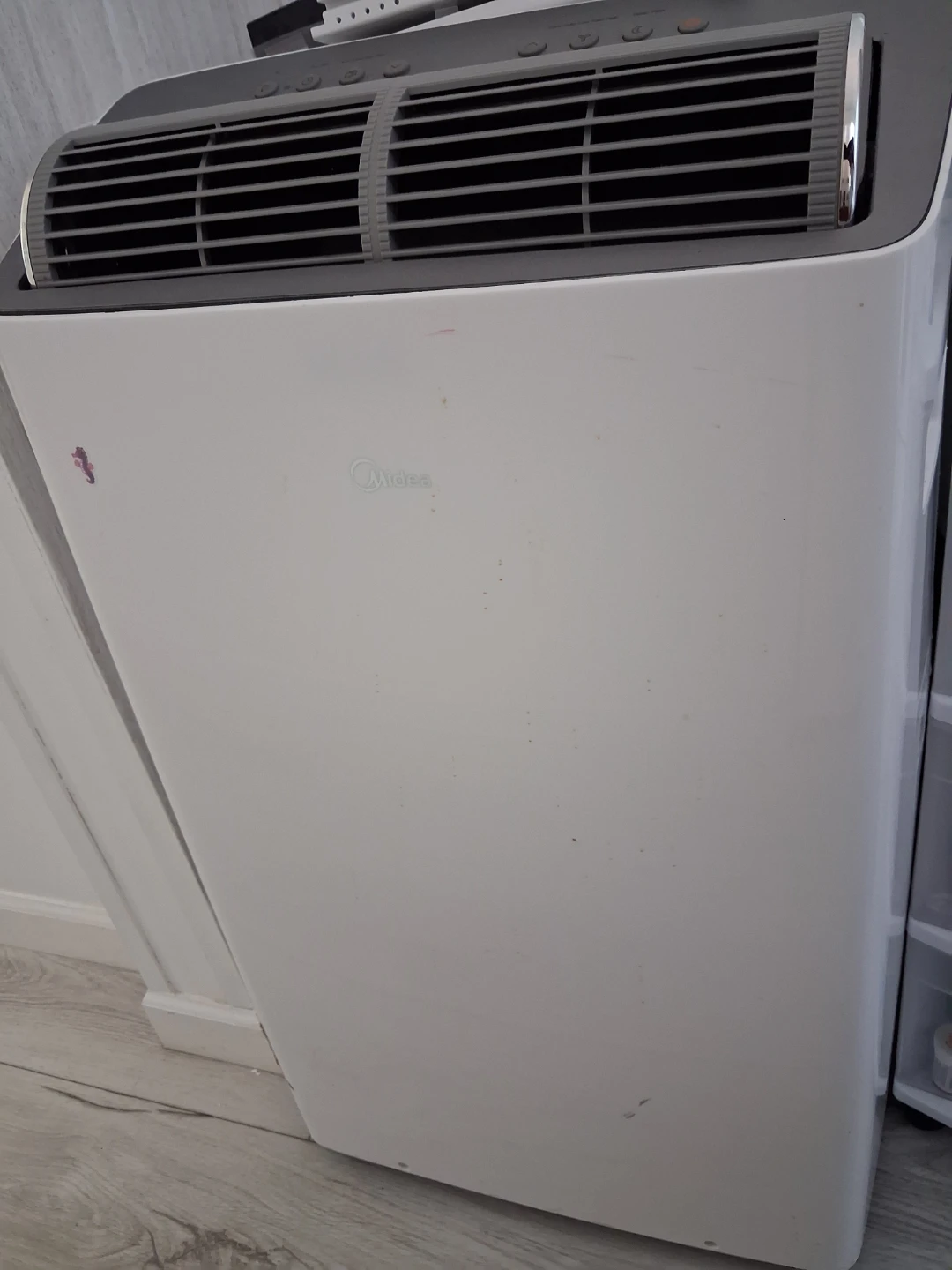 Midea Portable Air Conditioner - photo 2