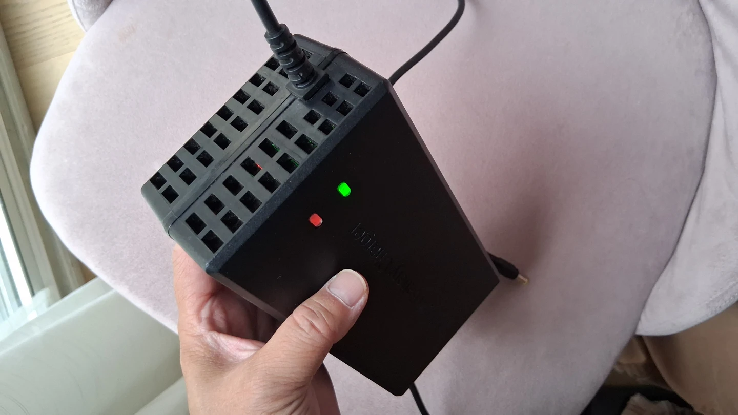 84V 5A Lithium battery charger 5.5mm x 2.5mm - photo 2