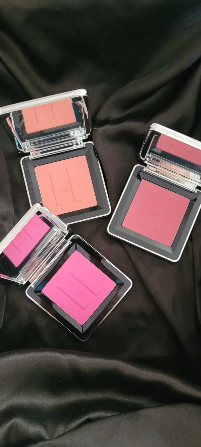 3 large blush compacts - photo 2