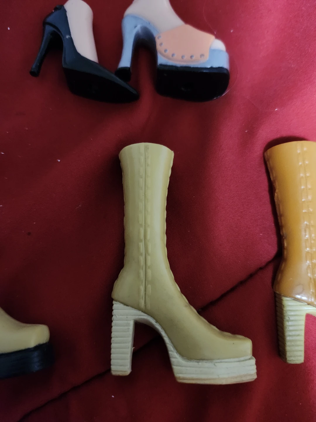 $5 each right replacement bratz doll shoes - photo 5