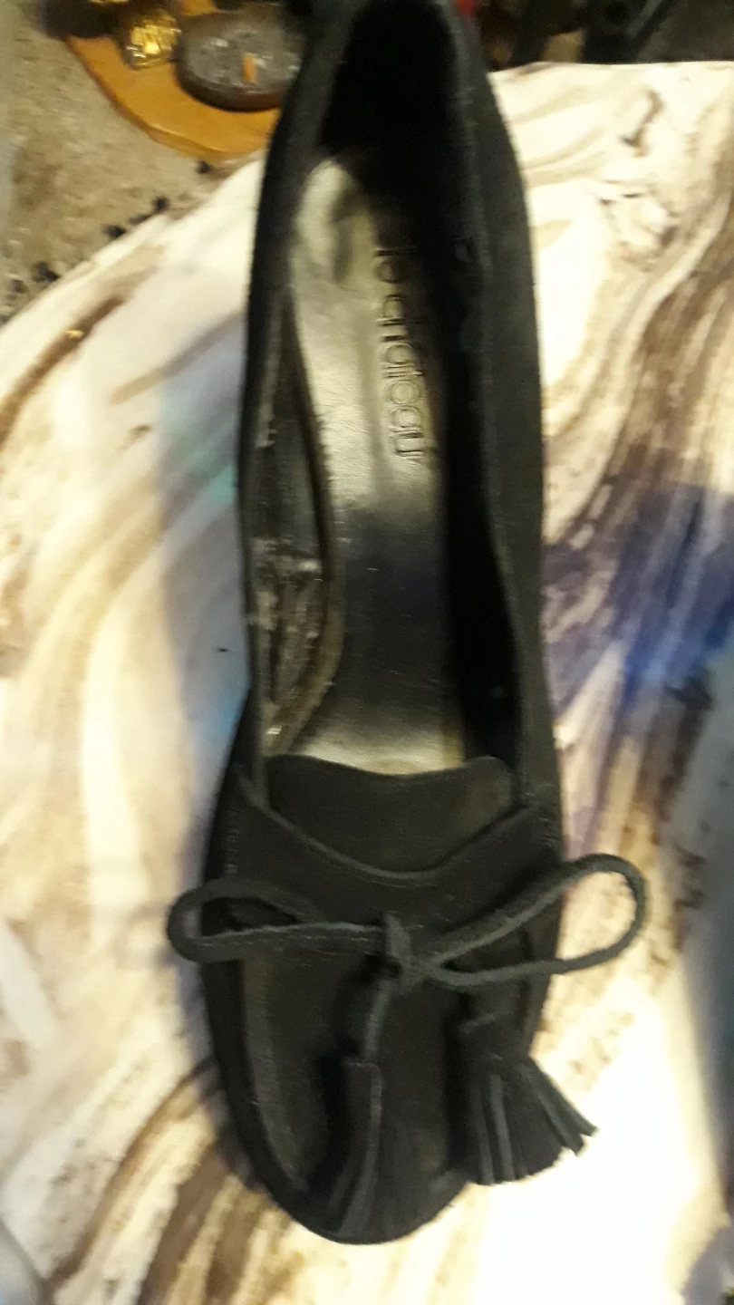 Black Suede Tassel Heels Size 7 - photo 2