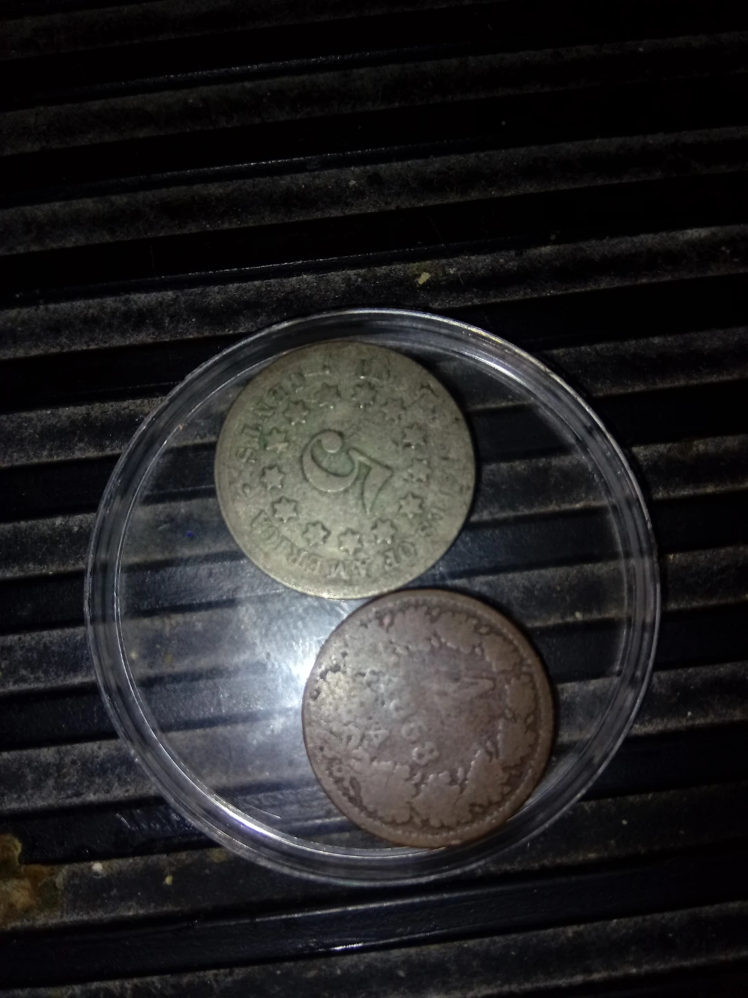 Antique Roman  Coin 400 Ad with two other faded coins - photo 2