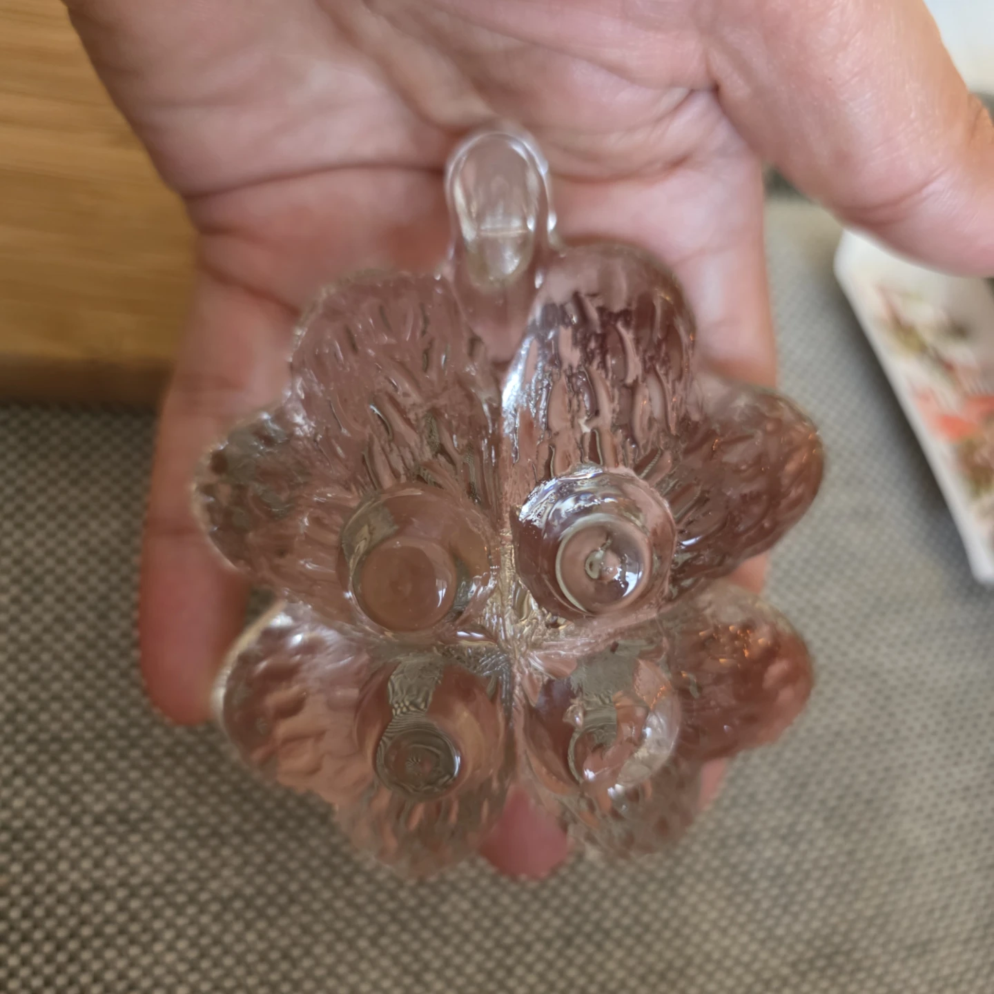 Clear Glass Leaf Shaped Paperweight/Figurine - photo 2