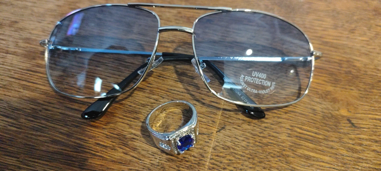 Modaiya Quartz Chronograph Watch with Sunglasses and Ring - photo 5