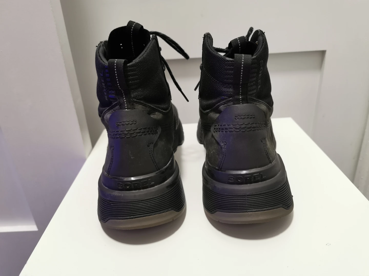 Sorel Kinetic Rush Mid Waterproof Winter Black Boots sz 12 - photo 5