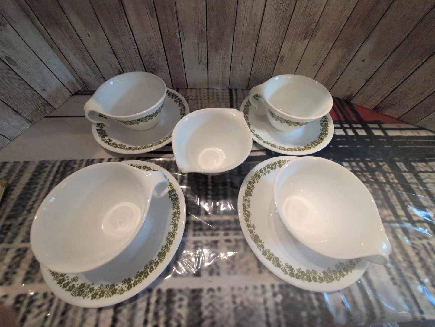 Corelle Livingware "Crazy Daisy" Cups and Saucers - Set of 4