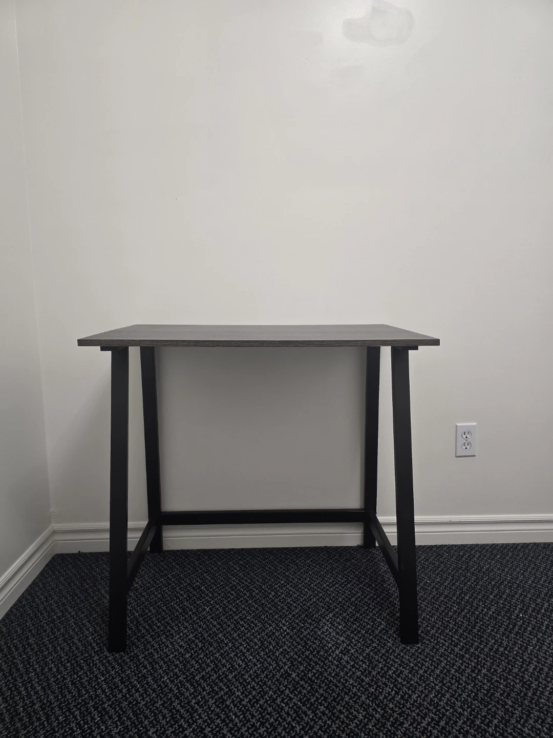 Desk and wooden chair - photo 3