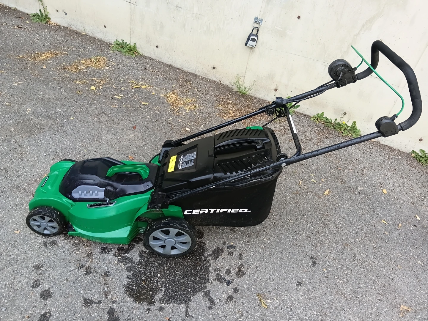 Certified Electric Lawn Mower