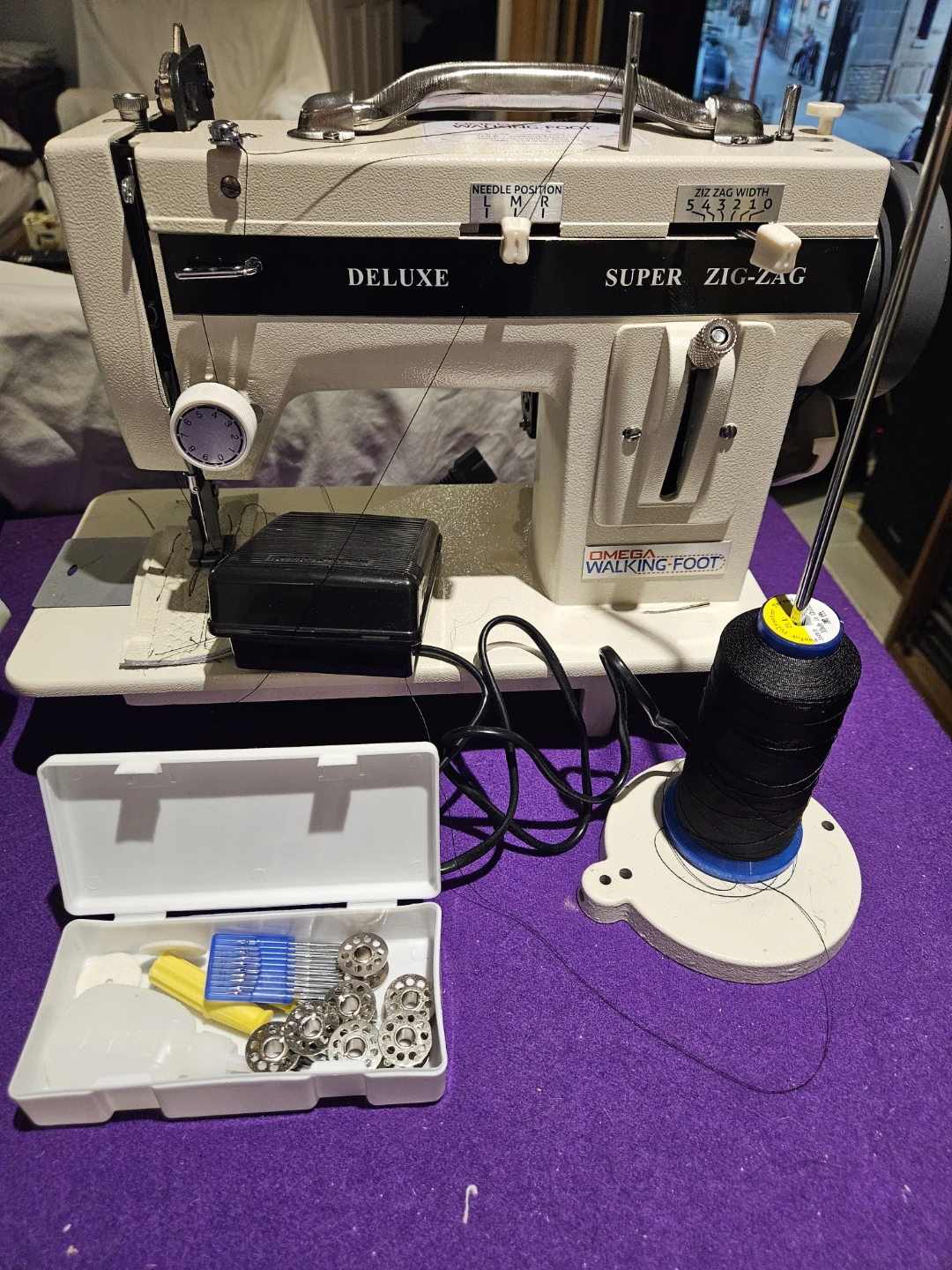 Omega Walking Foot Zig Zag/Straight Sewing Machine - photo 2