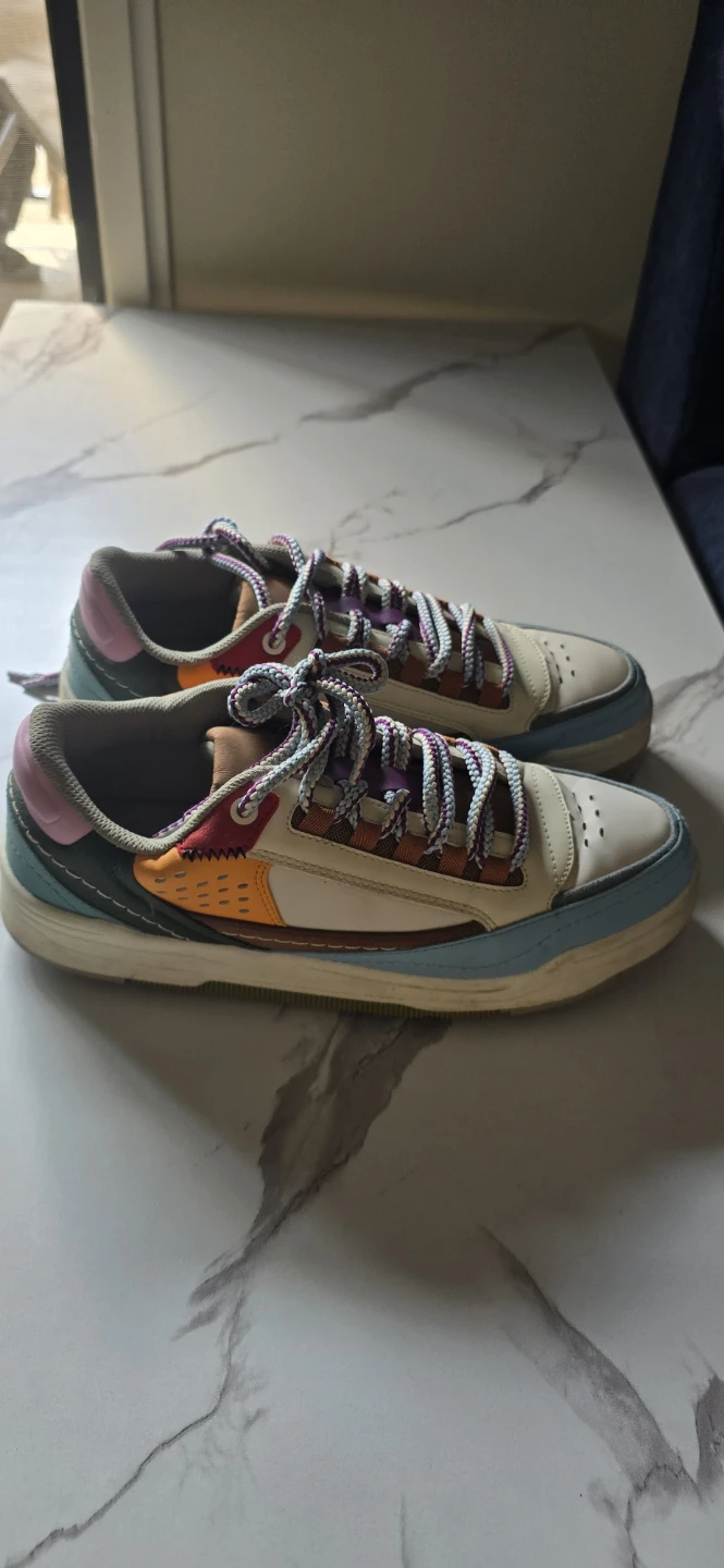 ZARA Colourblock Lace-up Sneakers