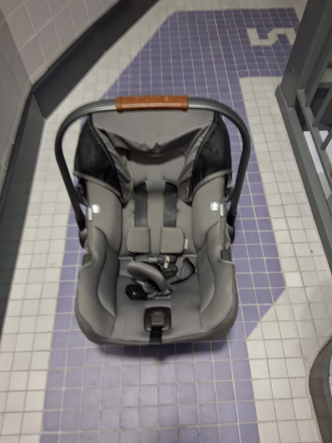 Nuna Infant Car Seat - photo 2