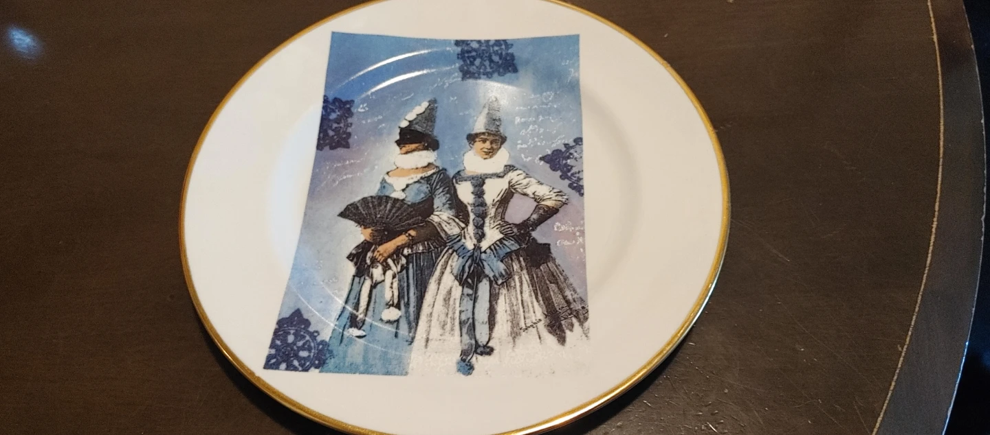 Rosanna Decorative Plate - Made in Italy