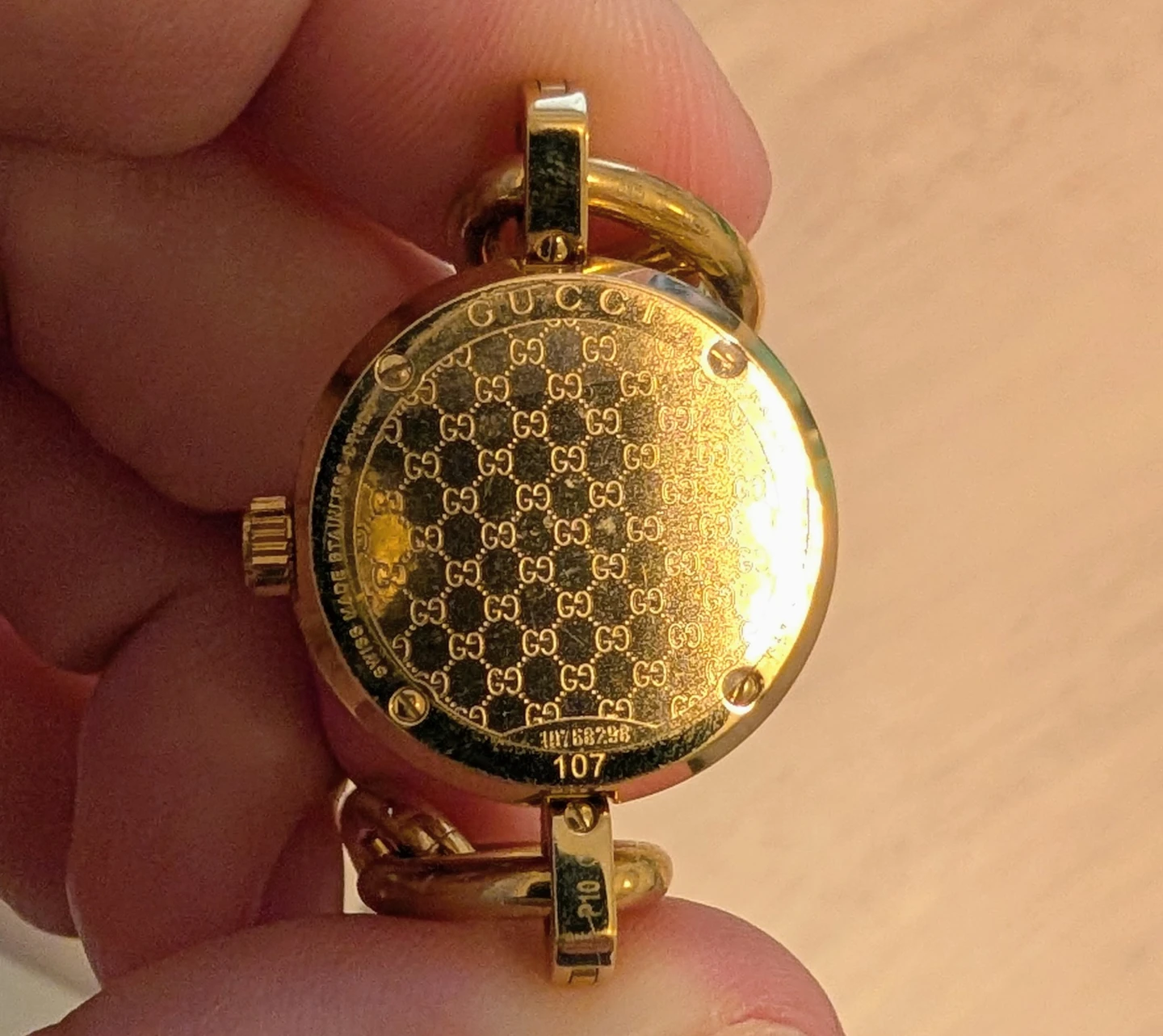 Vintage Gucci Women's Watch - Gold Tone Chain Link - photo 4