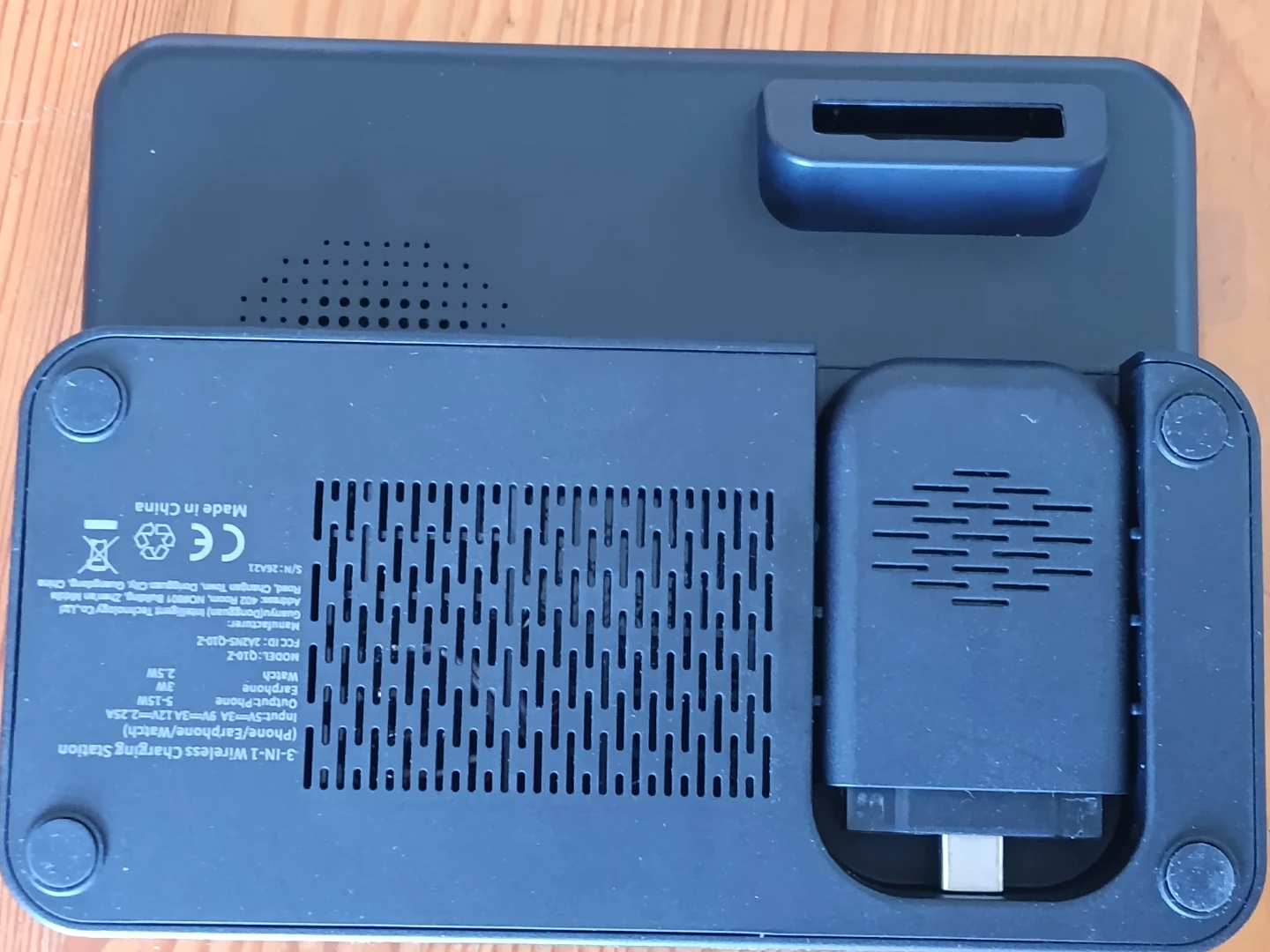 3-in-1 Wireless Charging Station 15W - photo 4